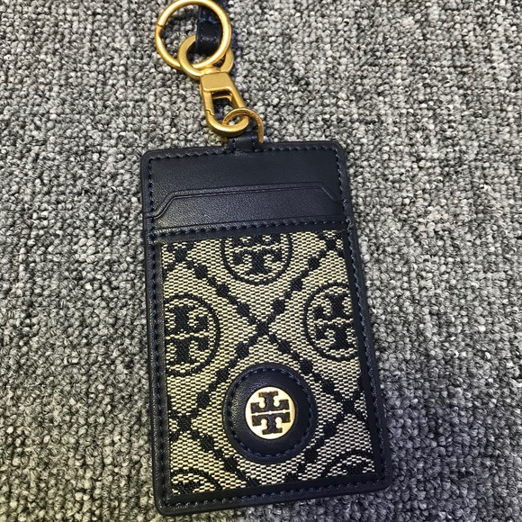 Tory Burch Emerson Lanyard - Picture 2 of 5